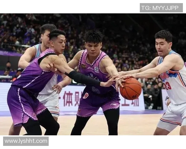 新疆伊力特球员康复复出,助力球队逆转取胜 新疆伊力特球员康复复出,助力球队逆转取胜